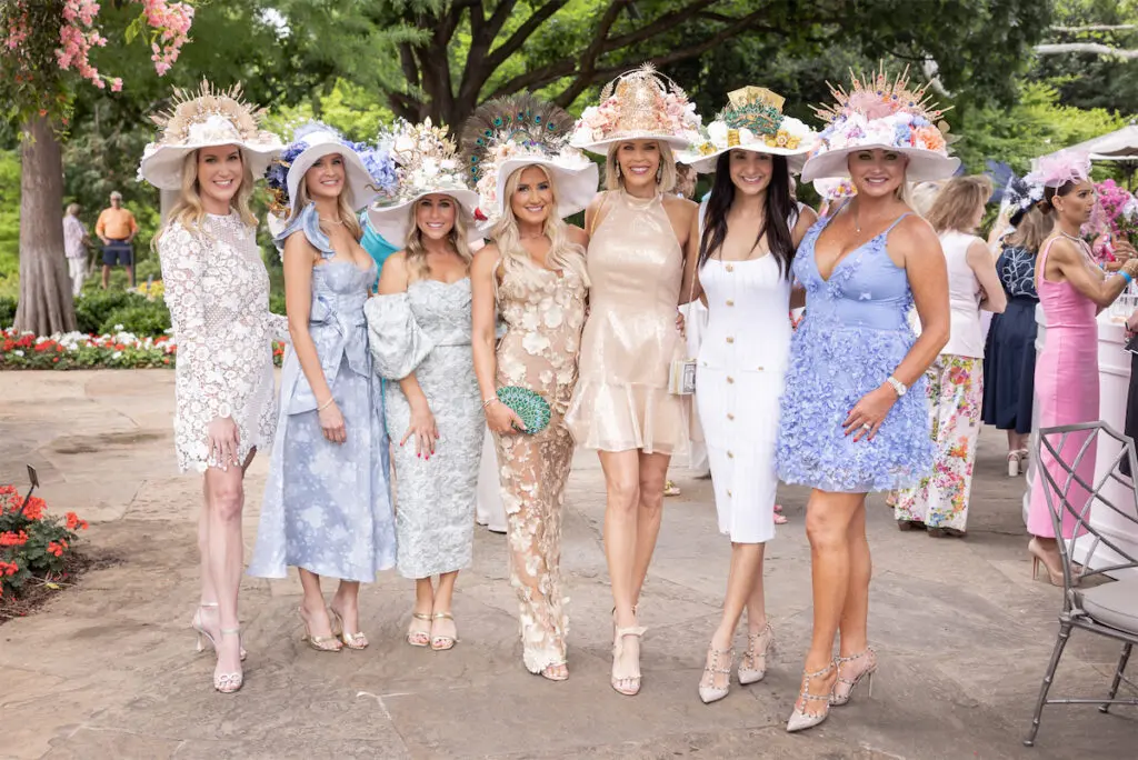 Samantha Pate, Kelly Weisz, Candice Flores, Katie Kennemer, Piper Young, Marjan Wolford, Amber Nardo.   (Photo by Thomas Garza and Rob Wythe)